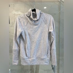 Lululemon Size 2 Pullover Sweatshirt Grey